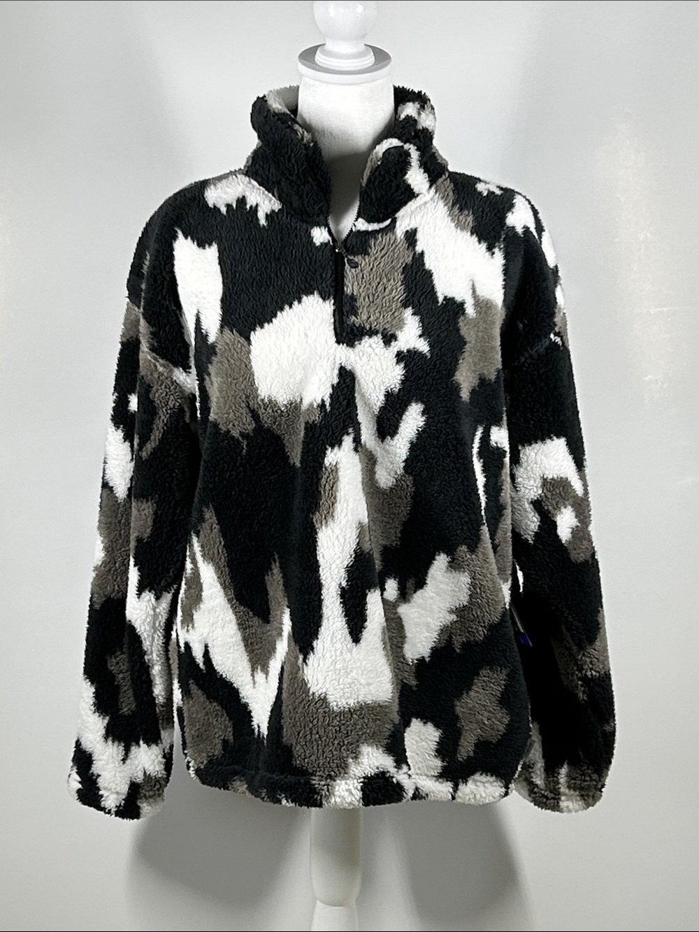 NWT Eddie Bauer Women’s Ultrasoft Plush Fleece 1/4 Zip Pullover Black Camo L